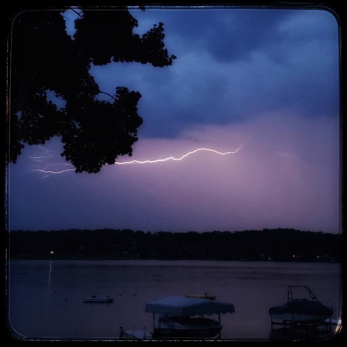 Thunder Rolls And The Lightnin’&nbsp;Strikes