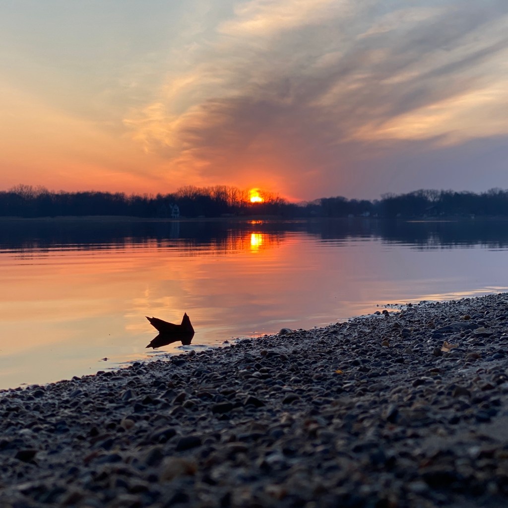 Sunrise Leaf Shadow&nbsp;Puppet