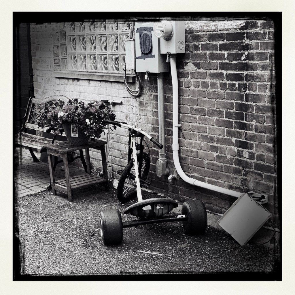 Alley Scene – A Favorite Photography&nbsp;Subject